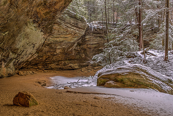 Ash Cave, Hocking Hills State Park, Ohio by Don Holycross of Hocking Hills Photography, Logan, Ohio